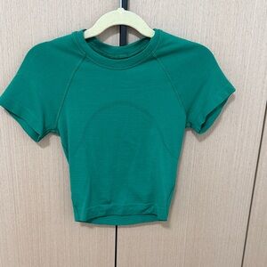 lululemon athletica Vibrant Green Short Sleeve Tee
